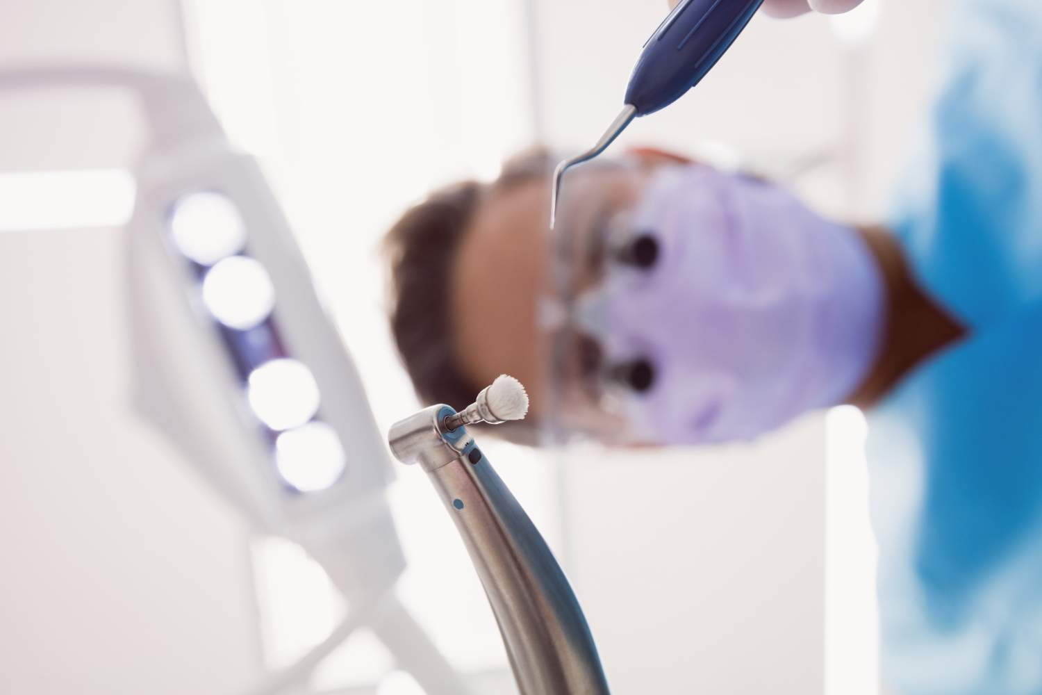 Higiene bucodental: por qué es imprescindible y qué incluye una limpieza profesional